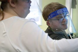 Classroom_Male and Female at interactive whiteboard_MTATIL2020-21